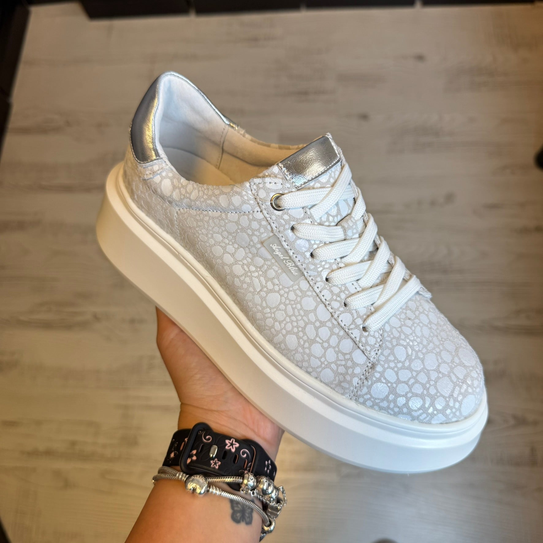Pantofi din piele naturală pentru femei, marca Angel Blue – eleganți, confortabili și rezistenți COD 836