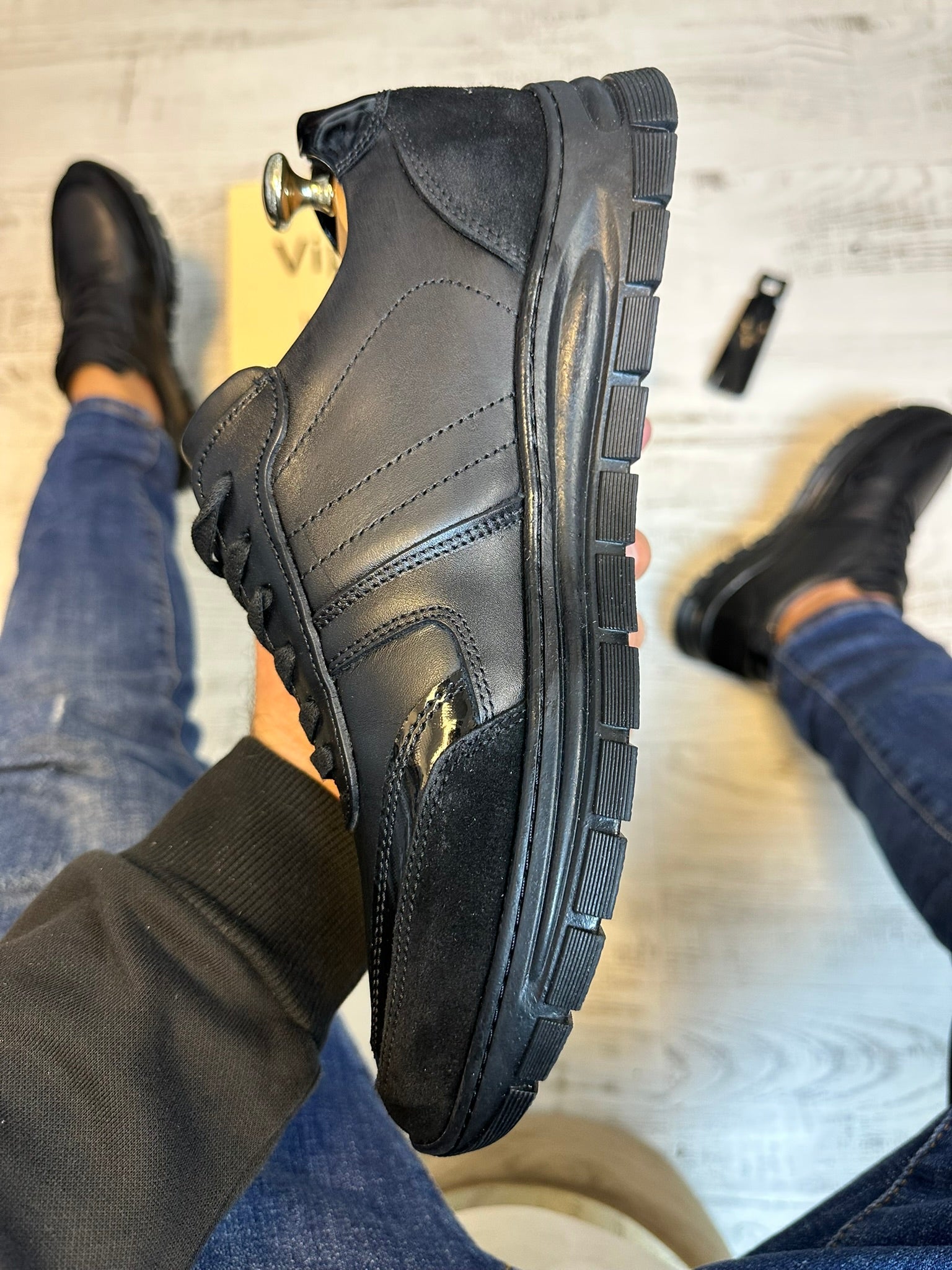 Adidasi barbati, Negrii ,usori  confortabili, Cusuti, Piele Naturala cod 863