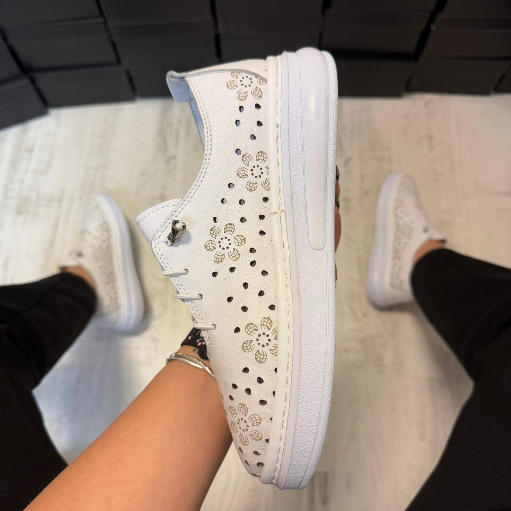 Pantofi damă casual cu șiret elasic din piele naturală White Cod 724