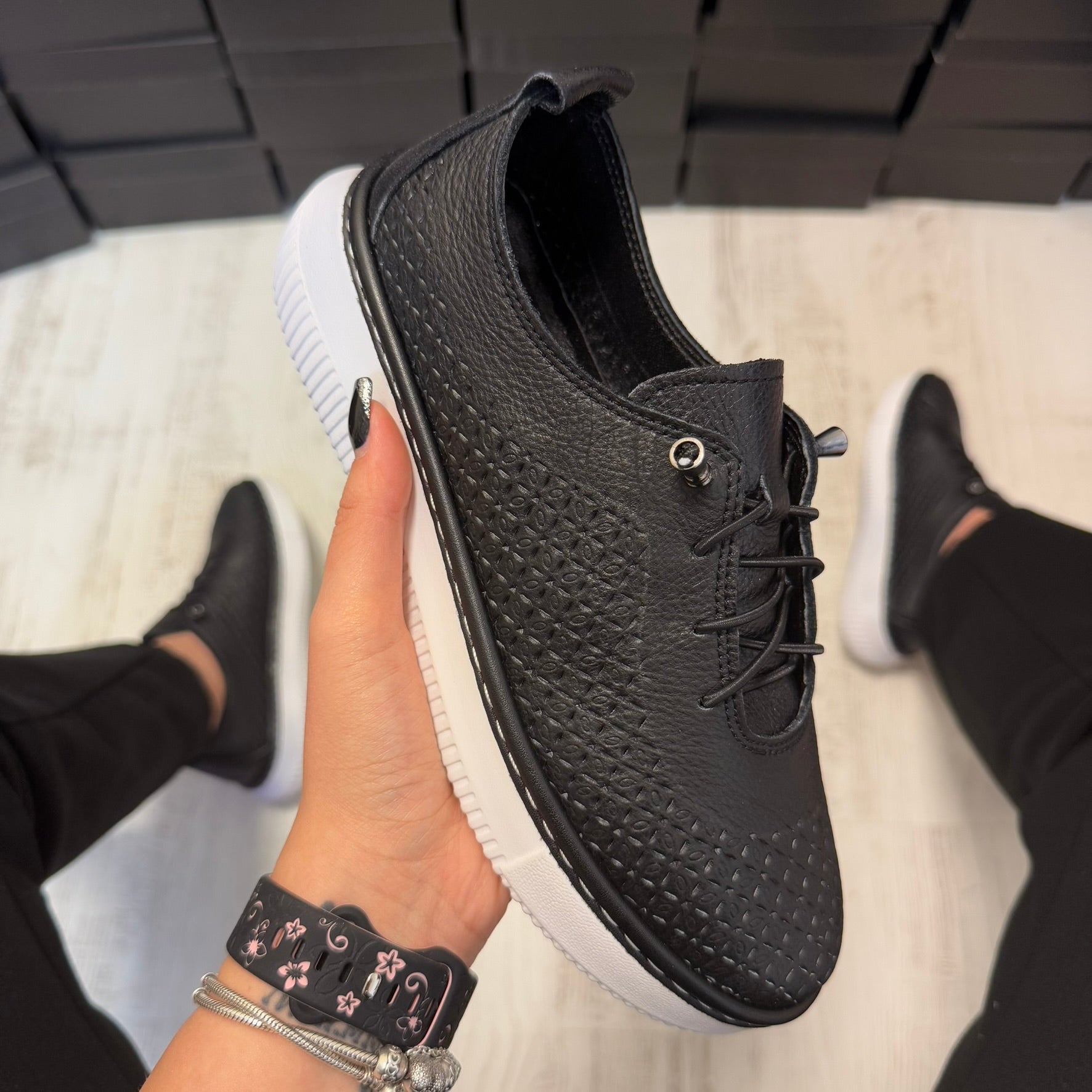 Pantofi damă casual cu șiret elasic din piele naturală Black Cod 725