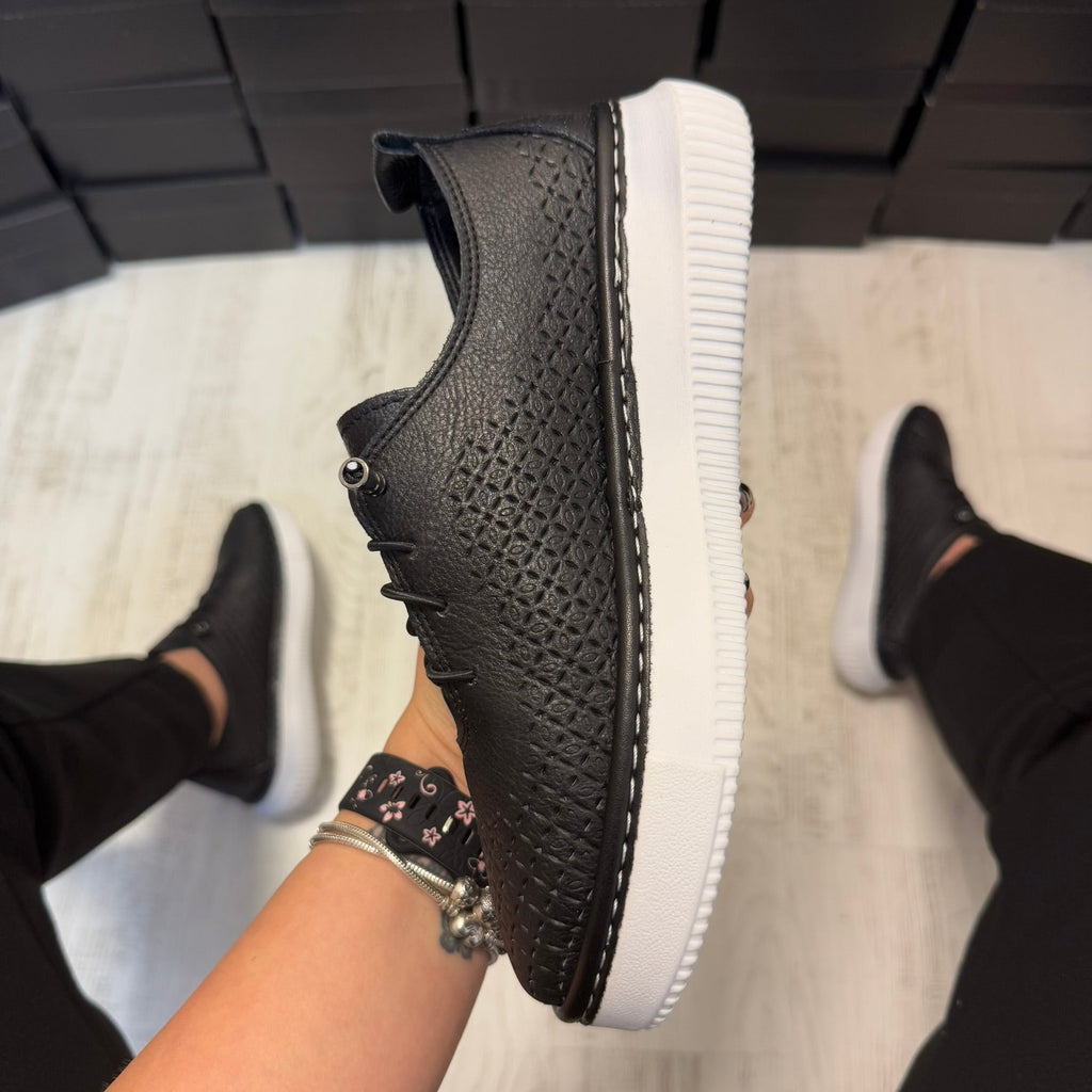 Pantofi damă casual cu șiret elasic din piele naturală Black Cod 725