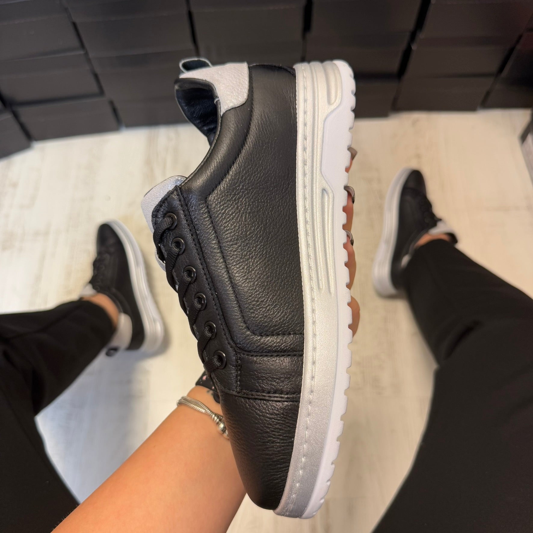 Pantofi damă casual cu șiret din piele naturală Negru-Ar Cod 727