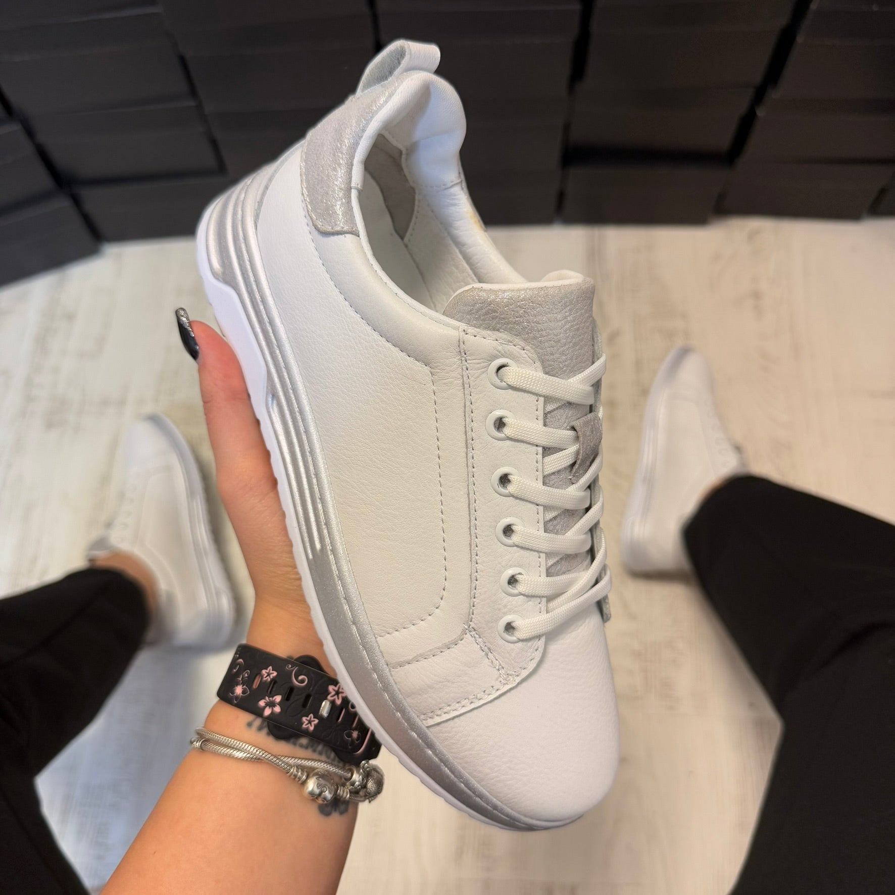 Pantofi damă casual cu șiret din piele naturală WHITE-SILVER Cod 730