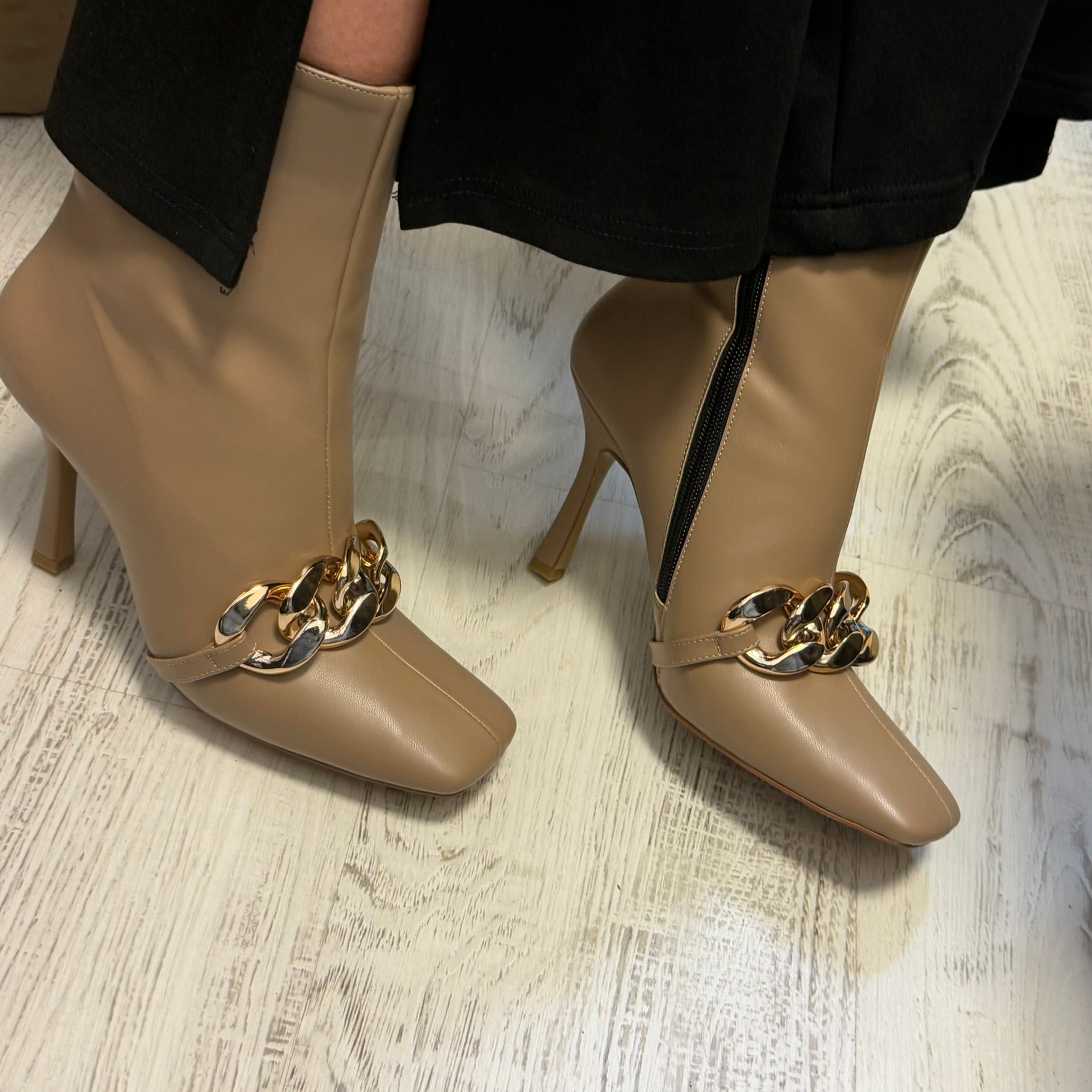 Botine Dama Bej Lant Jos 1150